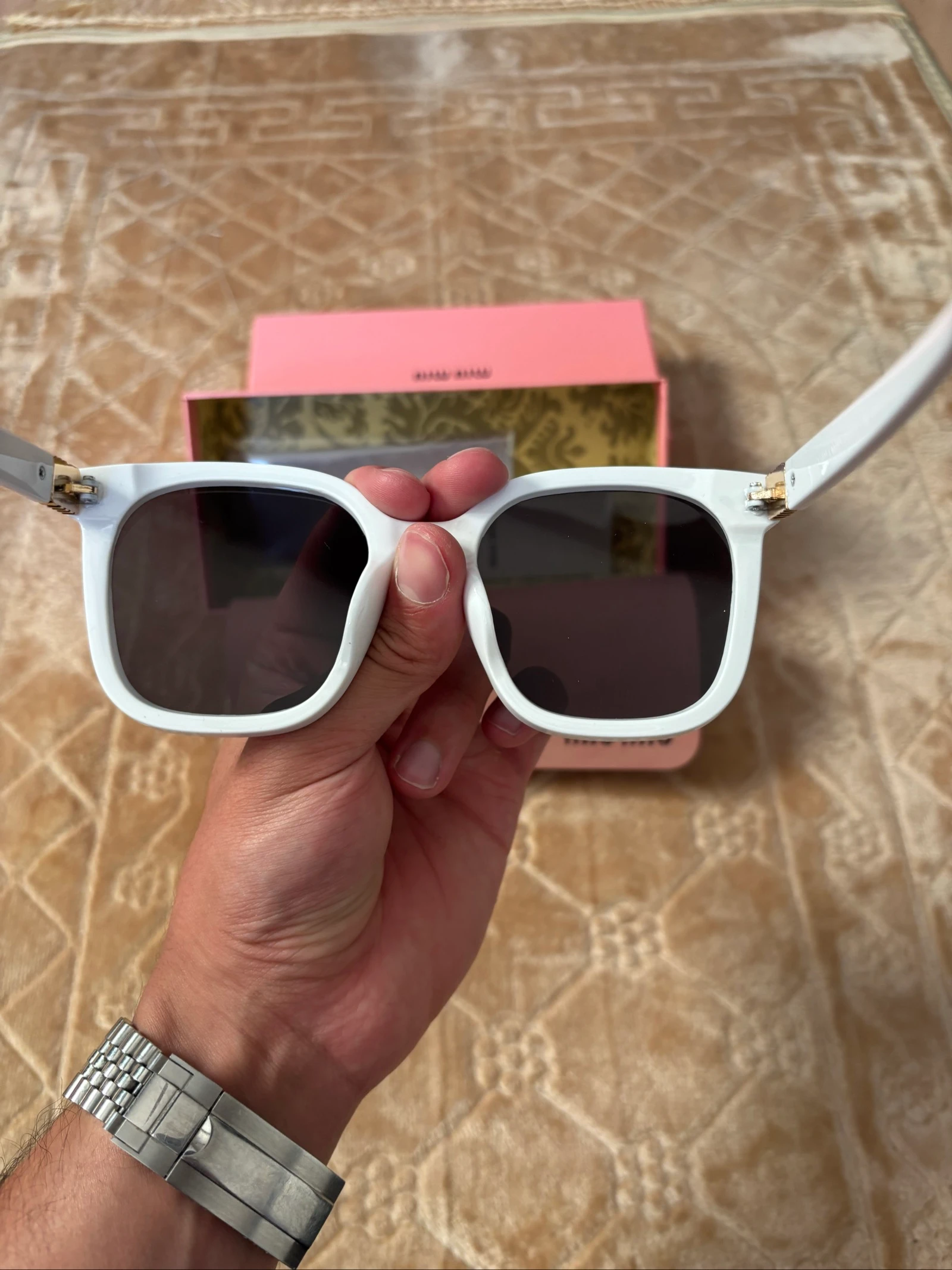 Gafas de sol blancas estilo premium – Excelente estado – photo 3